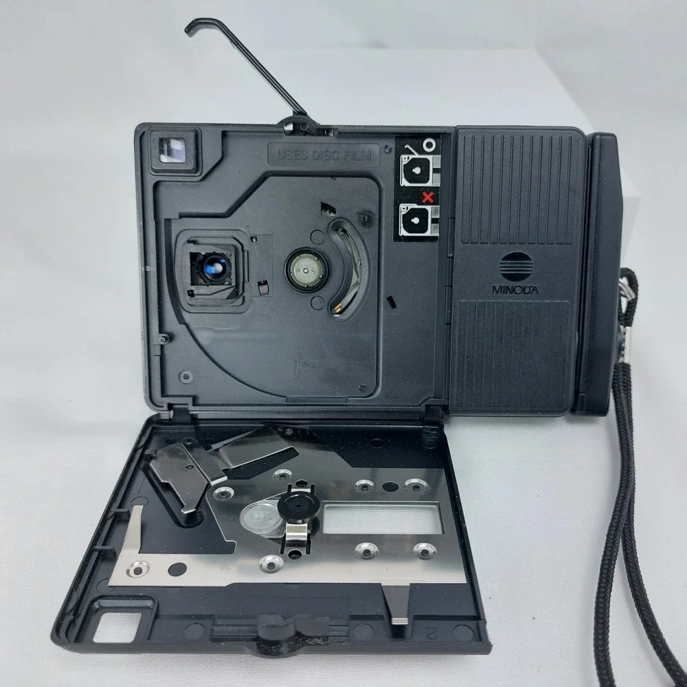 Minolta Disc-K 2509879 Camera With‎ Flash Rope Lanyard